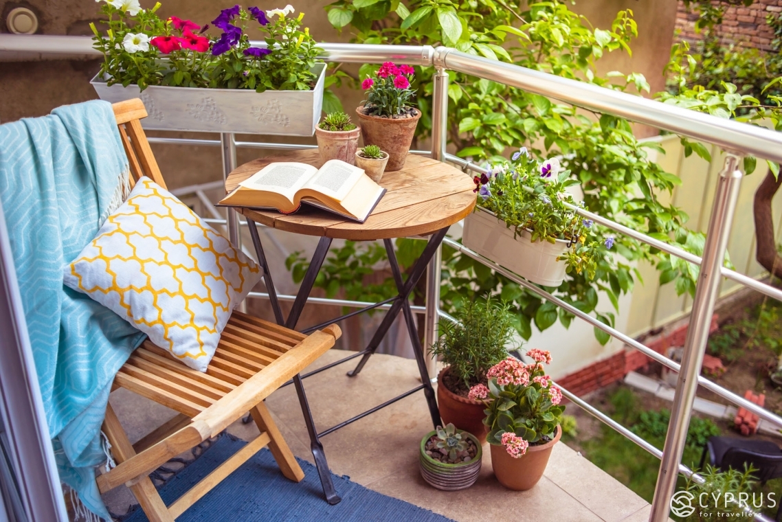 Tiny Balcony Garden Diy