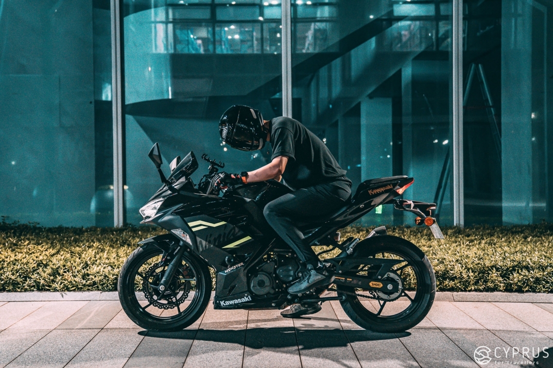Мотоцикл Kawasaki Покупка и эксплуатация мототехники на Кипре