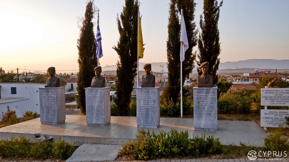 Мемориал в деревне Маммари Мемориал в деревне Маммари, Кипр
