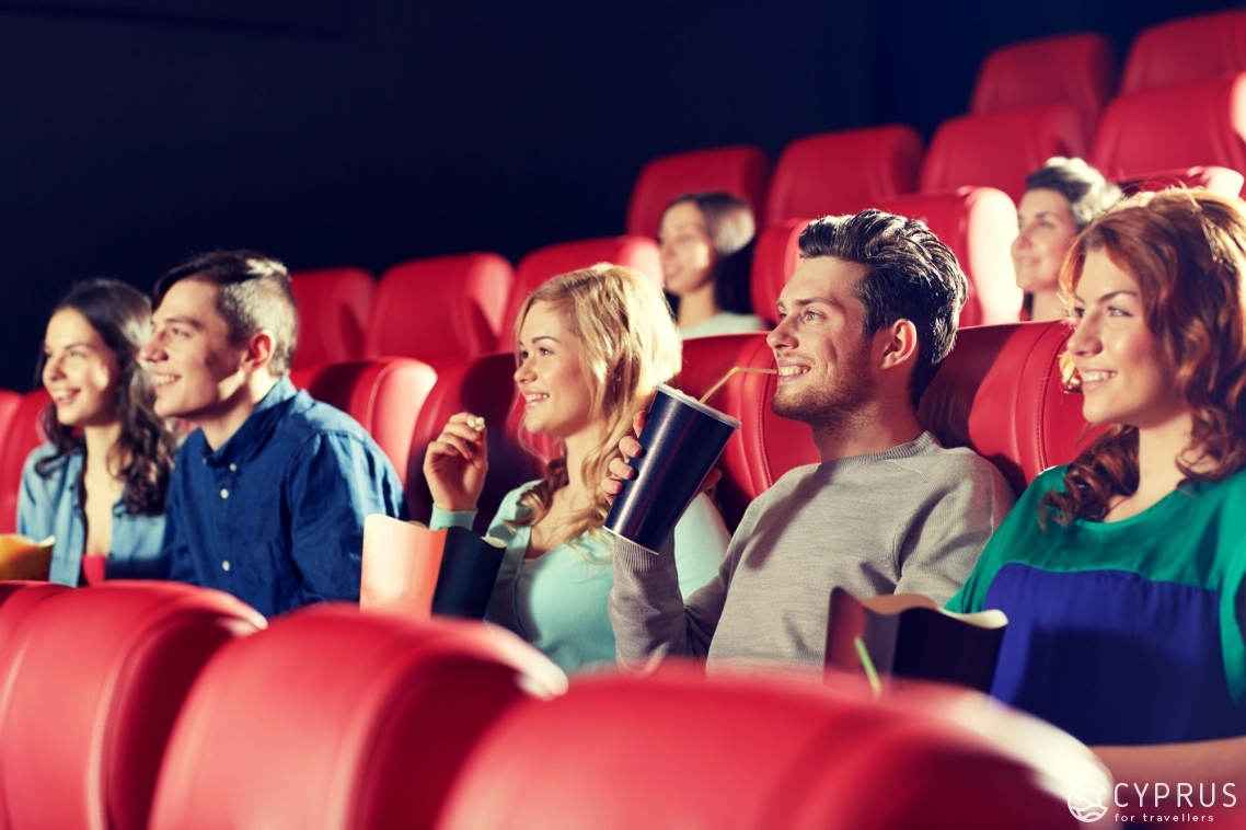 Сходить в кино на поздний сеанс в K-Cineplex Сходить в кино на поздний сеанс в K-Cineplex